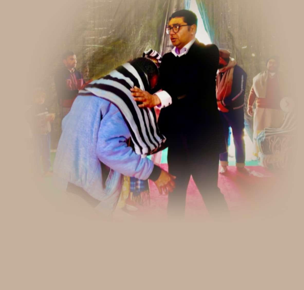 Winter warmth - distribution of blankets